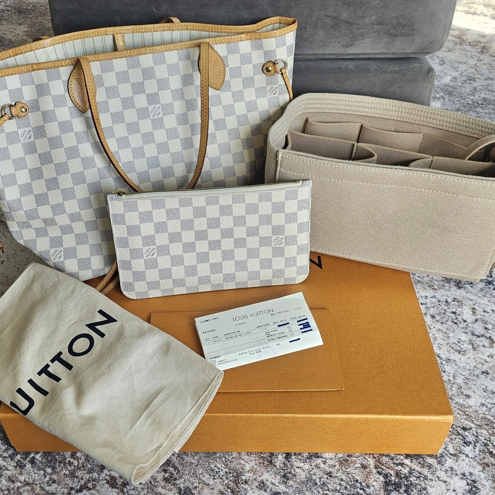 Louis Vuitton Neverfull MM Azur Tote w/Clutch
